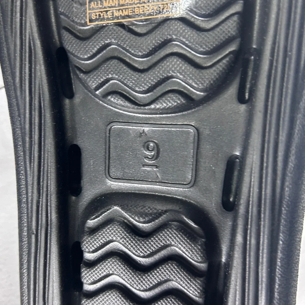 American Exchange Beezy-72L Men Black Ribbed Foam Cloud Slide Sandals Size 9 NEW